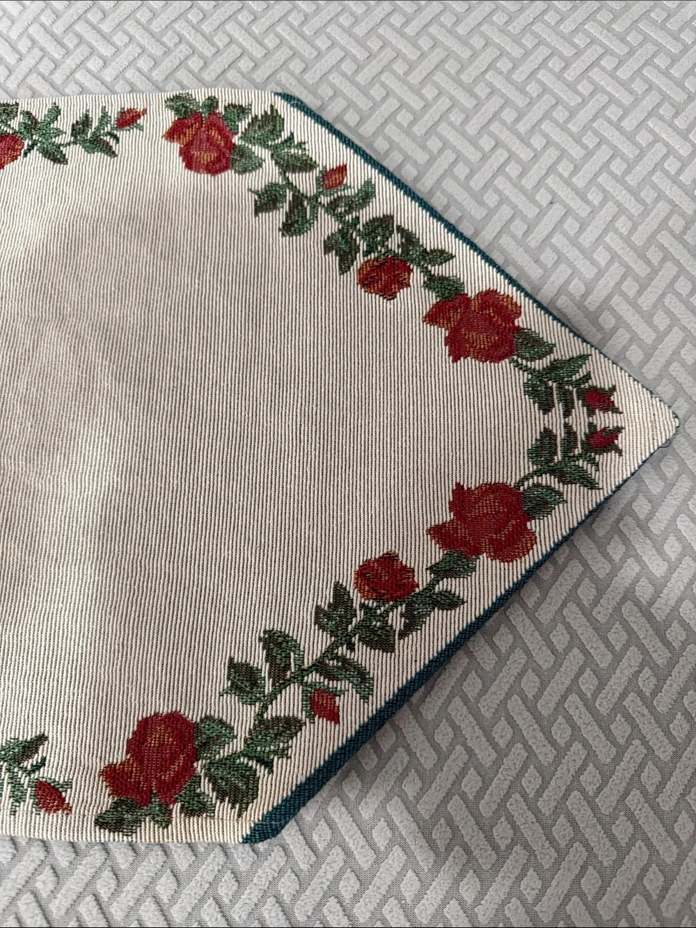Vintage Tapestry Fruit Basket Embroidered Table Runner and 2 Placemats 70” Long
